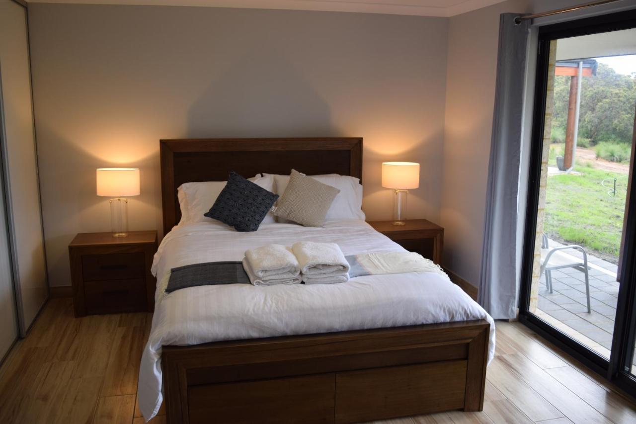 Eagle Bay House Bed & Breakfast ดันส์โบโรห์ ภายนอก รูปภาพ
