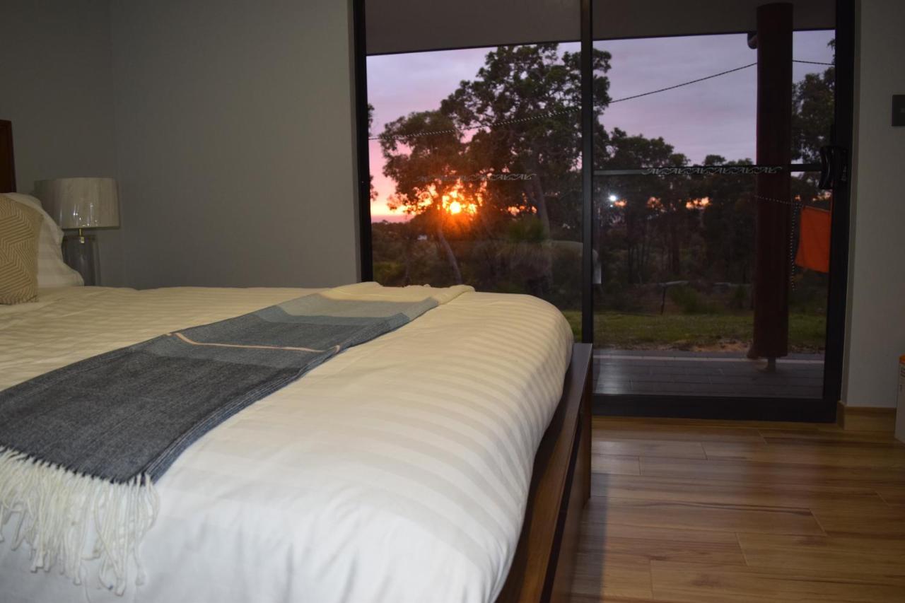 Eagle Bay House Bed & Breakfast ดันส์โบโรห์ ภายนอก รูปภาพ