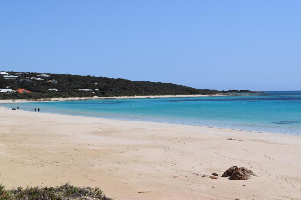 Eagle Bay House Bed & Breakfast ดันส์โบโรห์ ภายนอก รูปภาพ